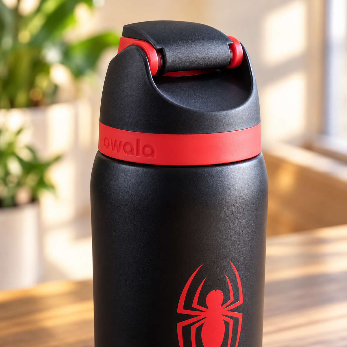 Owala Stainless Steel FreeSip Leak-Proof | Spider-Man | 32 Oz | 950 ml