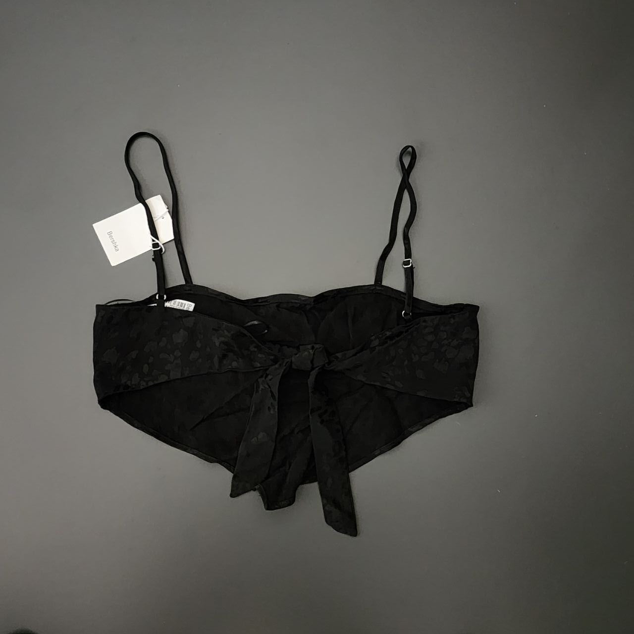 Crop Black For Women Brand:Bershka Size S