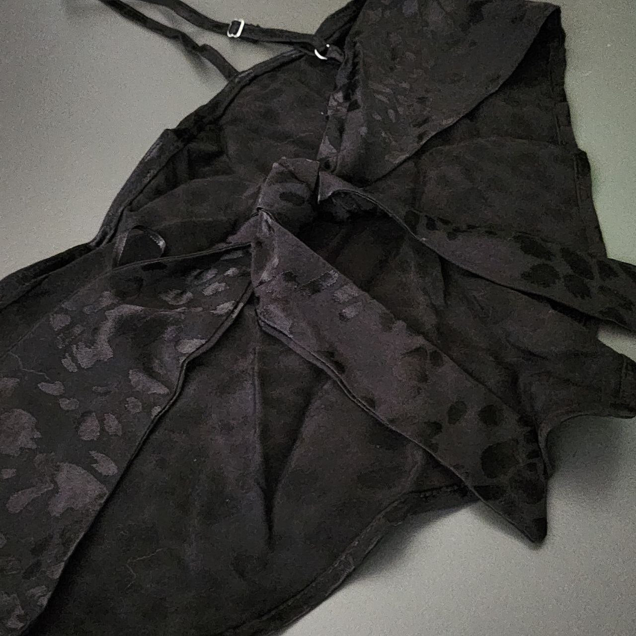 Crop Black For Women Brand:Bershka Size S