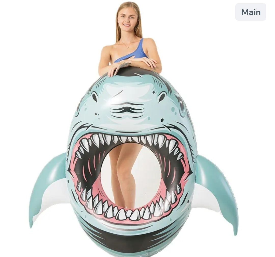 Shark pool float