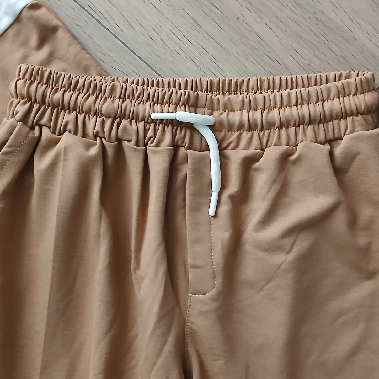 Sports Outfit Los Angeles Design Cappuccino Color Size Fits L