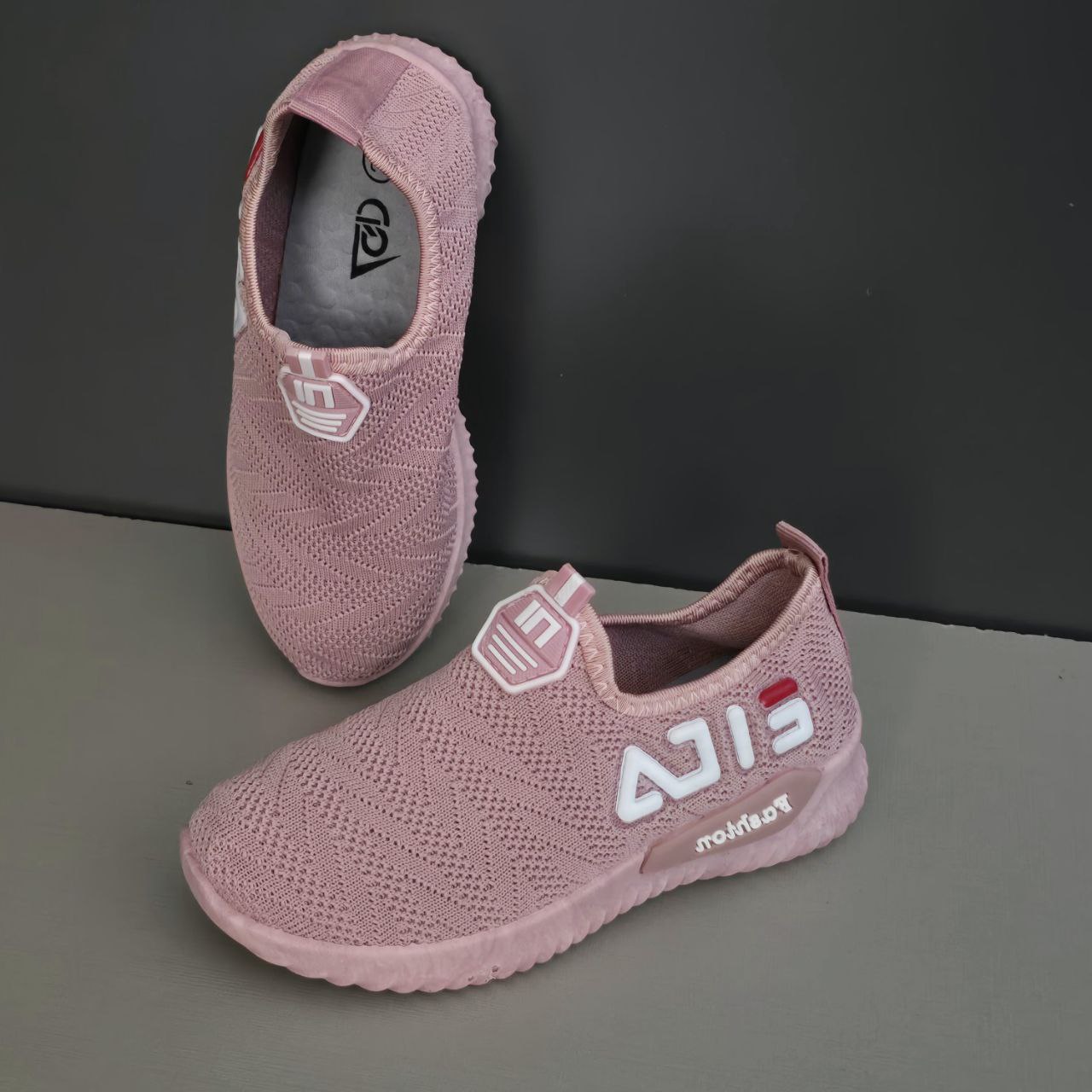 Sneakers shoes For Girls Size 32-36