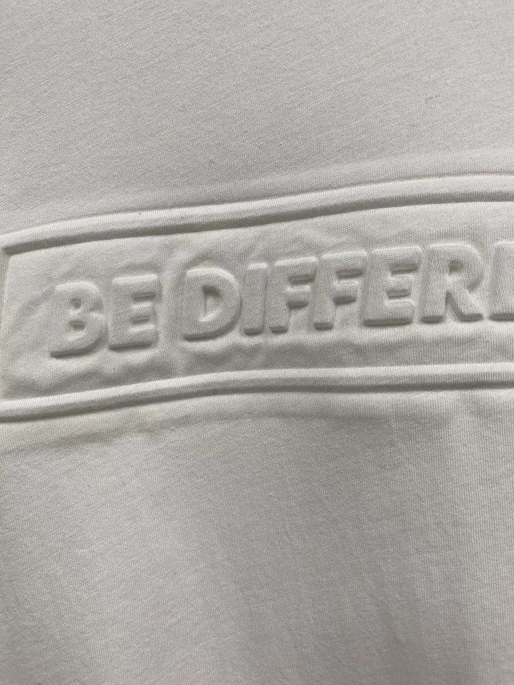 Tshirt For Men Be Different Design Size X-L