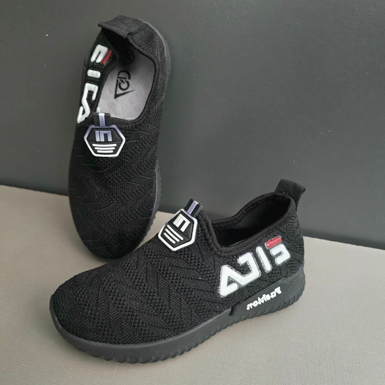 Sneakers For Boys Size 31-34