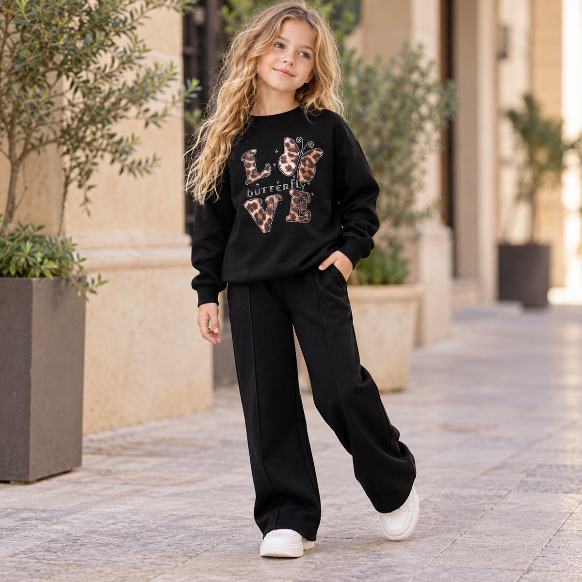 Girls’ Black LOVE Fleece Sweatshirt & Joggers Set / 3–10Y