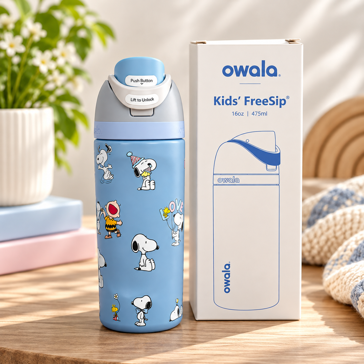 Blue Snoopy 480ml stainless steel insulated bottle with retail box