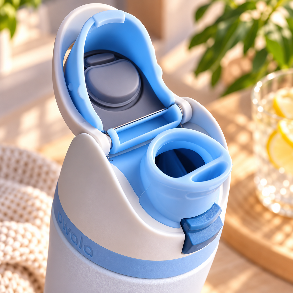 Owala Bottle Stainless Steel FreeSip Leak-proof | Blue Sky | 24-32 Oz | 710-950ml