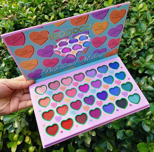 28 color Heart shaped Pearl Matte & Glossy Eye Shadow Makeup Palette