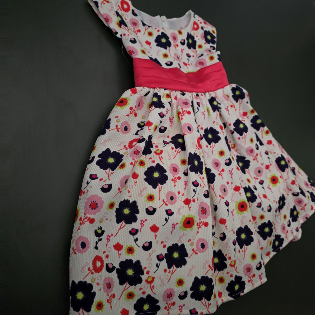 Amazing Floral Dress Size 3-5y