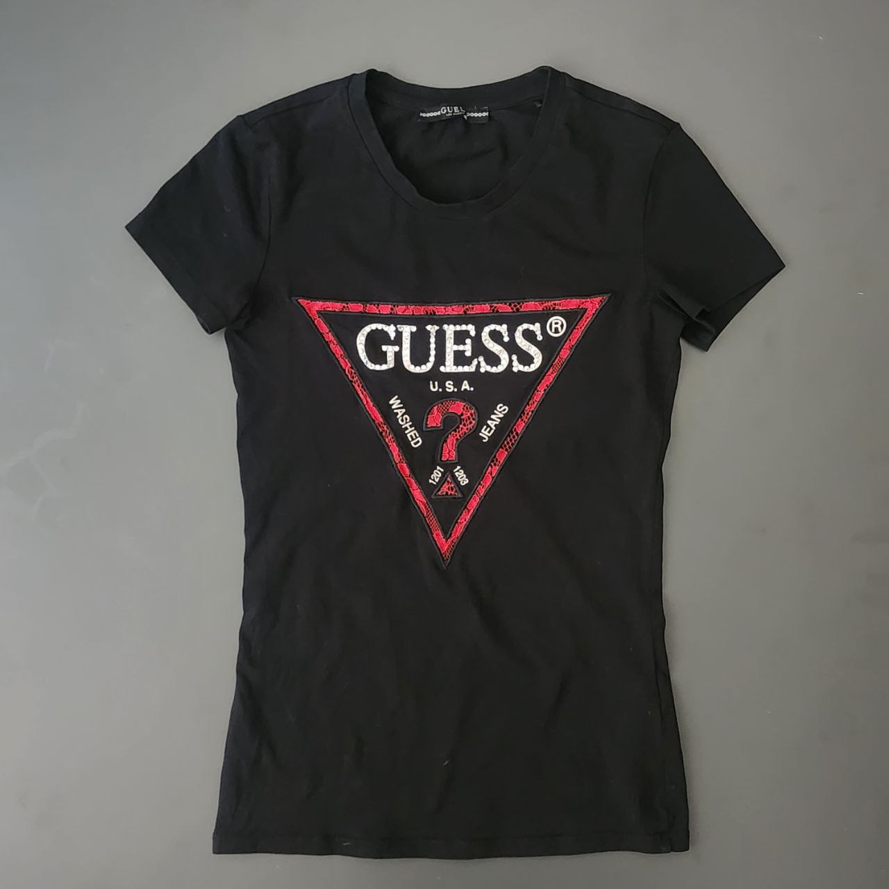 T-shirt For Women Brand:Guess Size s