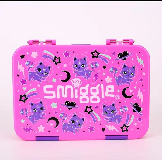 Smiggle Cat Design Lunch box 21x17x5cm