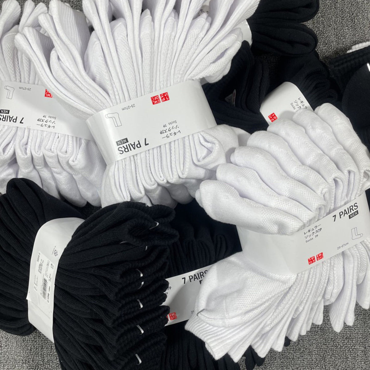 Men's black and white crew socks packs