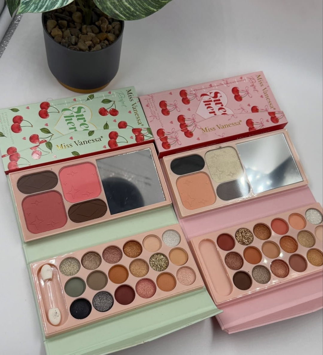 Palette Sweet Cherry Miss Vanessa Cosmetics