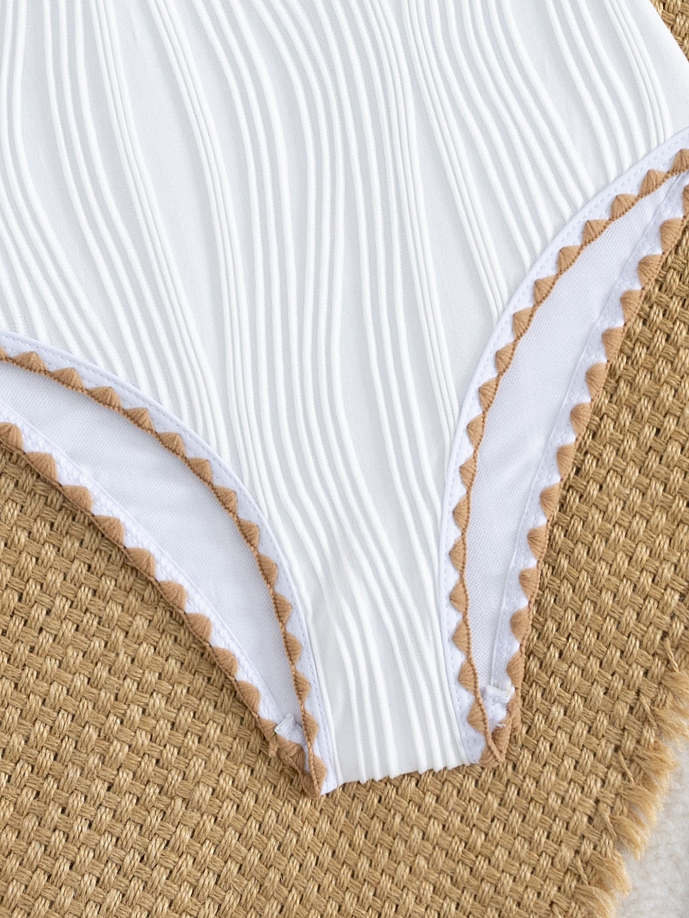 Elegant One-Shoulder White Swimsuit With Pads | Size 9