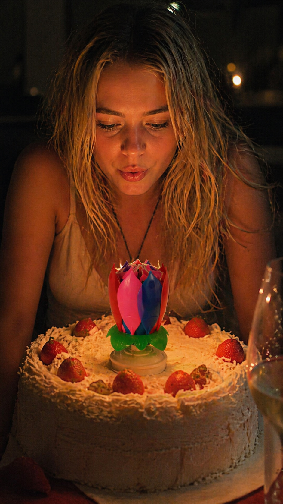 Musical Lotus Birthday Candle – Blooming Flower Cake Candle