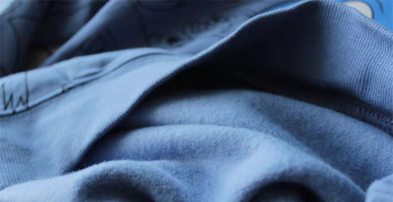 Light Sweater With Fleece Sonic Design Size 5-12y