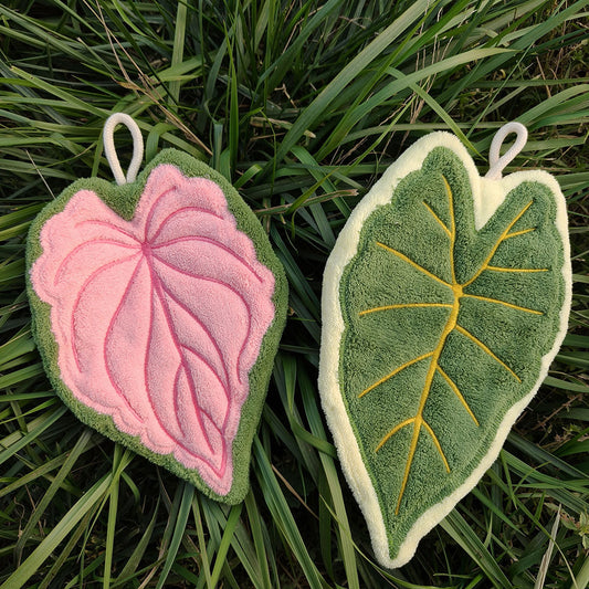 Cute Leaf Hanging Hand Towel – 26 × 18 cm