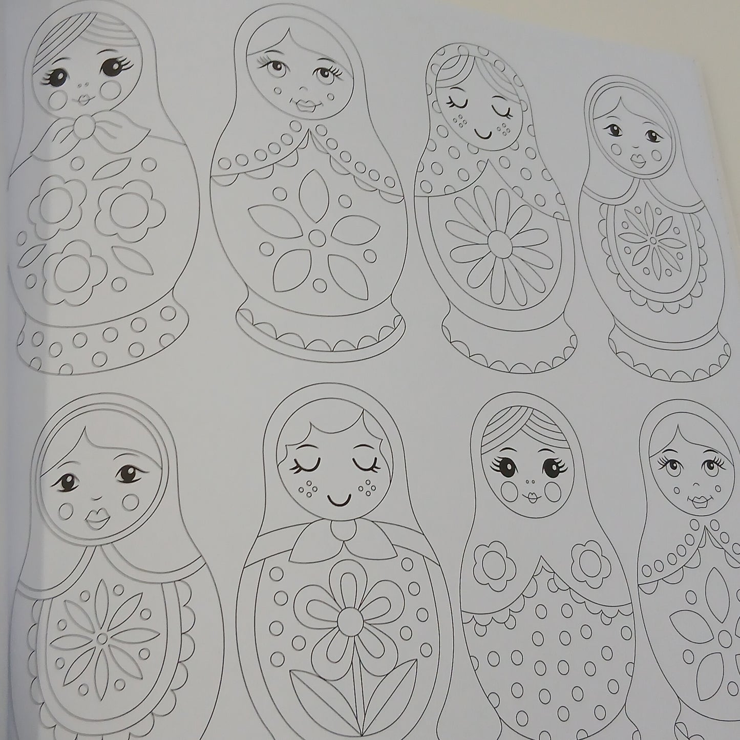 Smiggle Love To Colour - Colouring Book | 50 Pages | 3+