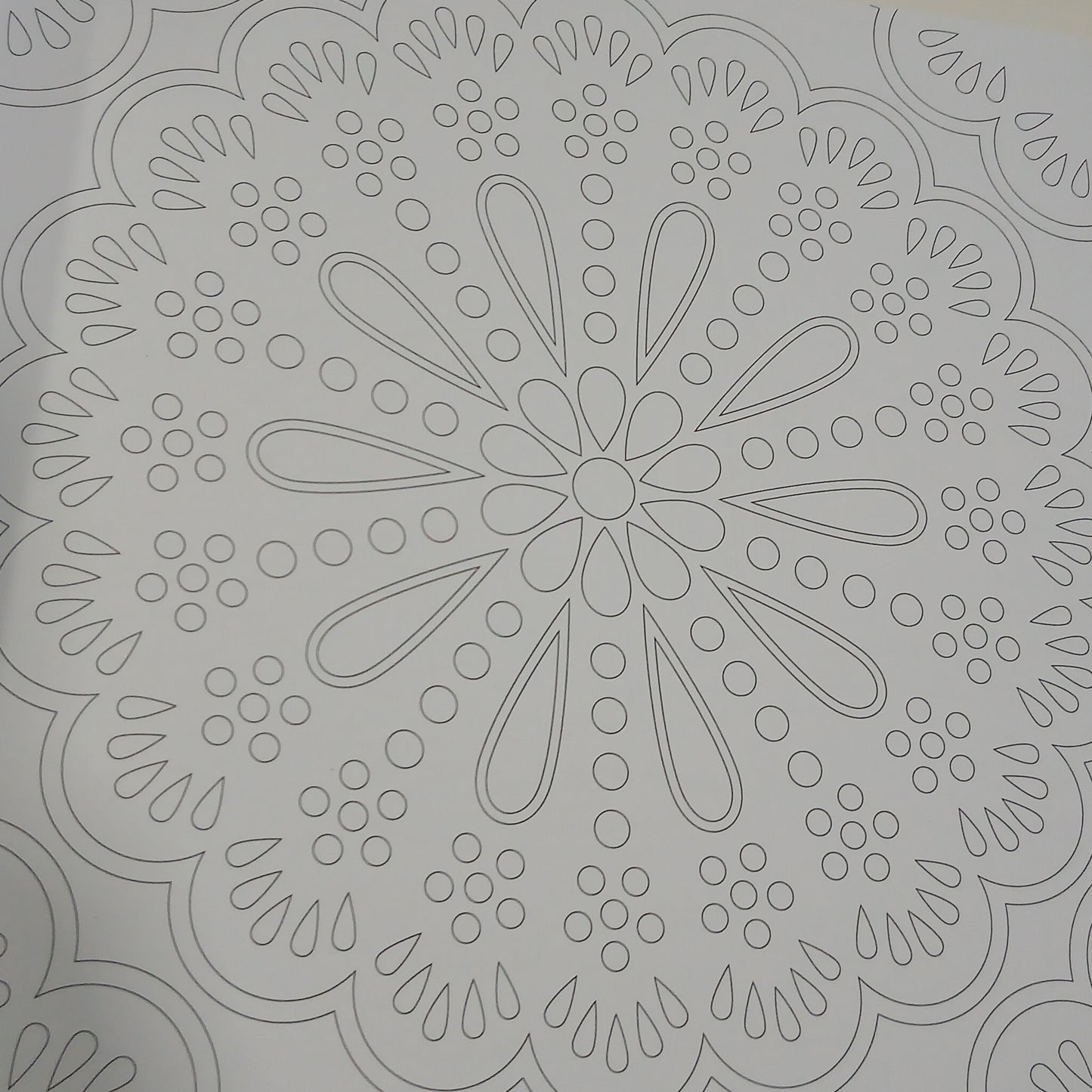 Smiggle Love To Colour - Colouring Book | 50 Pages | 3+