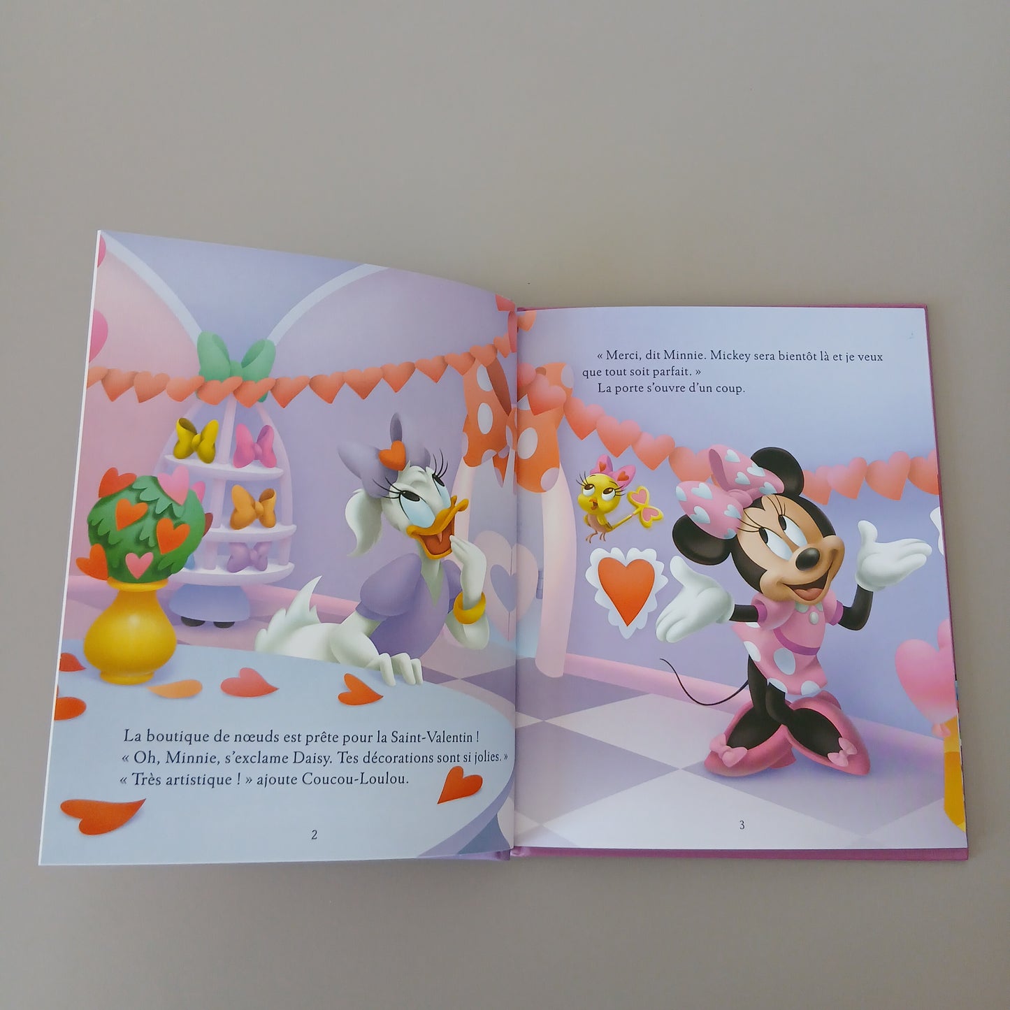 Disney " Minnie " Une Scintillante Saint-Valentin - French Book | Hard Cover | 3+