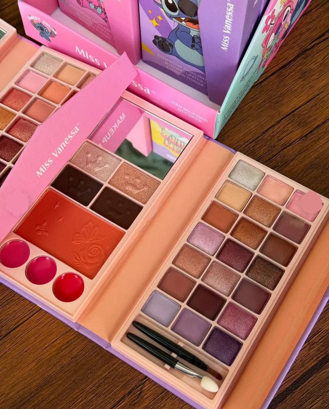 Miss Vanessa Hello Stitch Makeup Palette