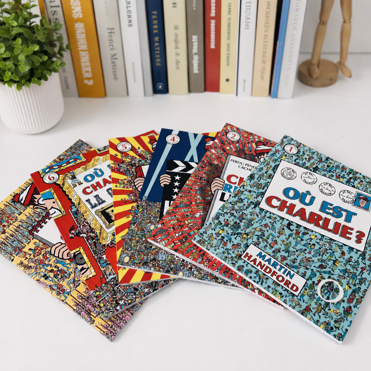 Où Est Charlie? By Martin Handford- French Book | Soft Cover | 5+