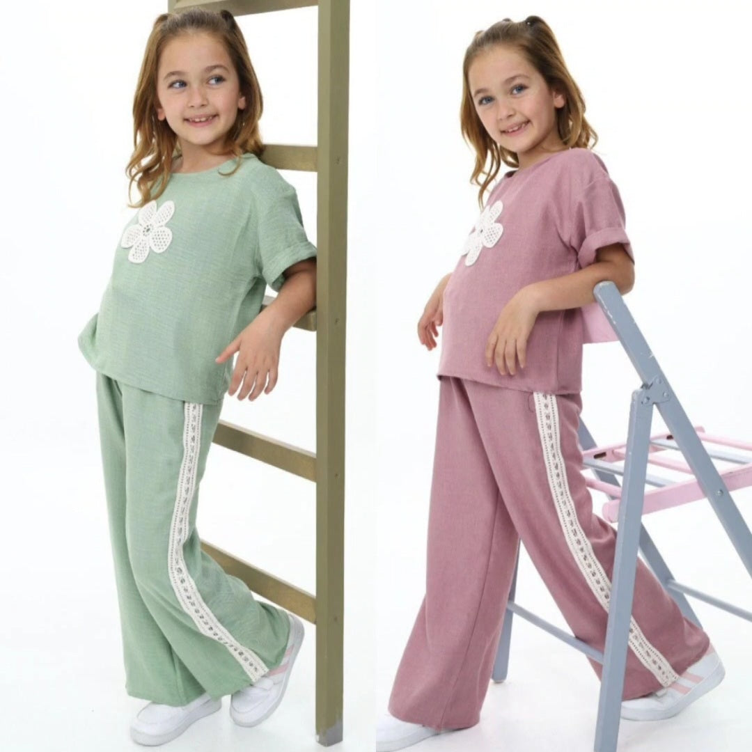 Nice Summer Set . Flower Outfit Size 4-12y