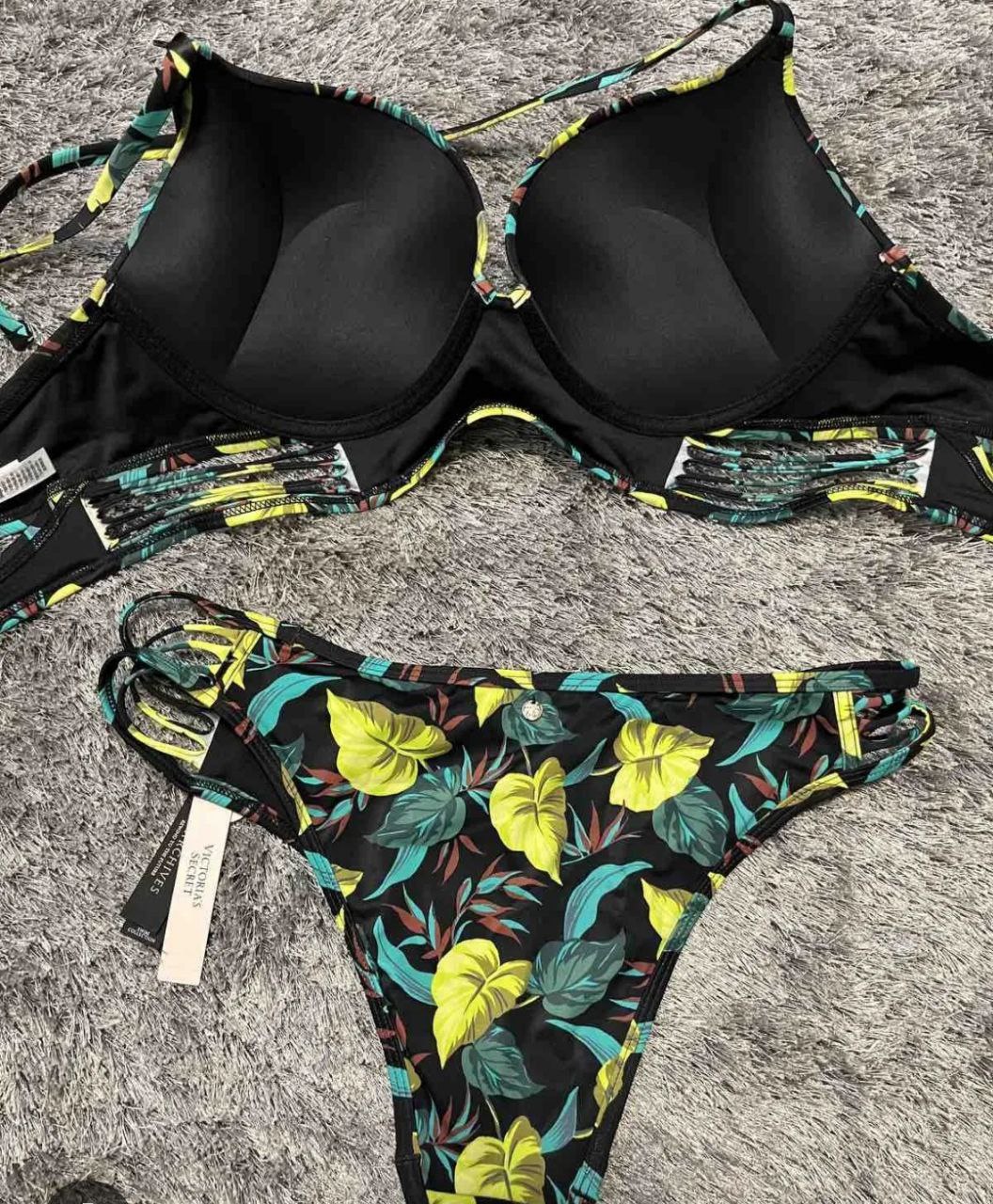 Women's Swimwear Brand Original Victoria Secret Bra Size 32DD Panties Size S