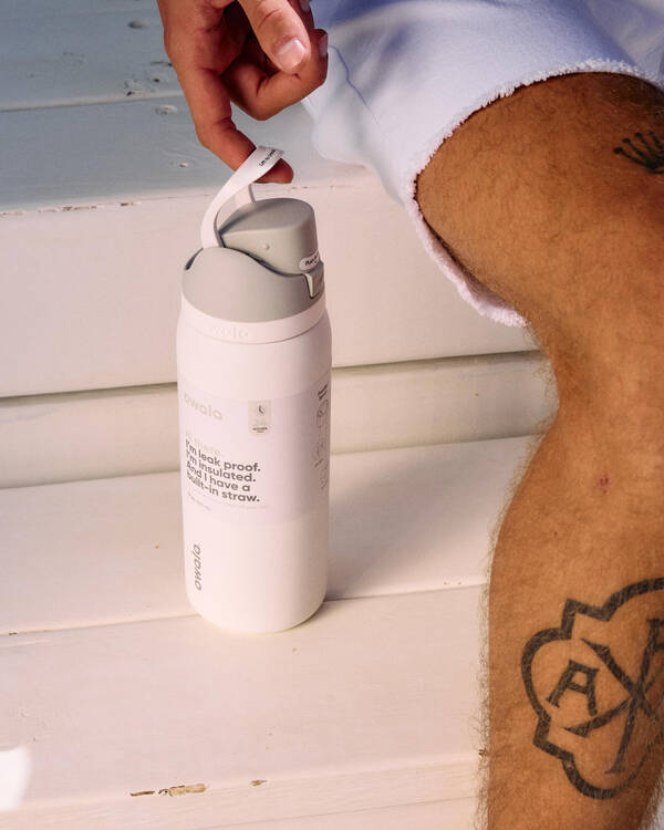 Owala Bottle Stainless Steel Free Sip Leak-proof White 710-950ml
