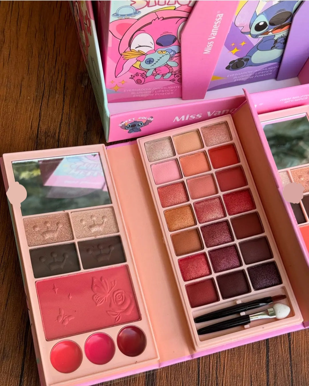 Miss Vanessa Hello Stitch Makeup Palette