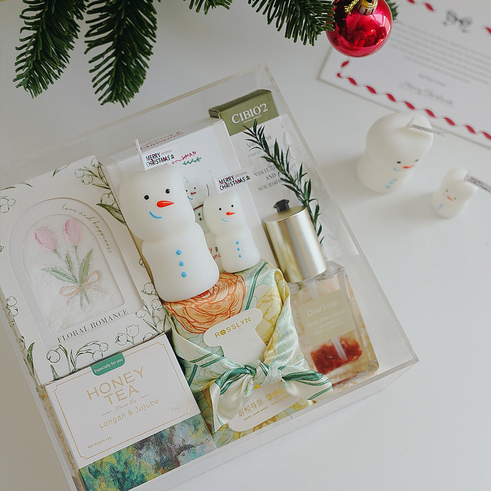 Snowman Scented Candle Gift Set – 2 Pieces | English Pear & Freesia