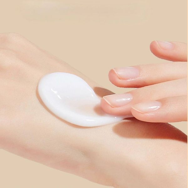 Gardenia Essential Hand Cream Aith Vitamin E 100g