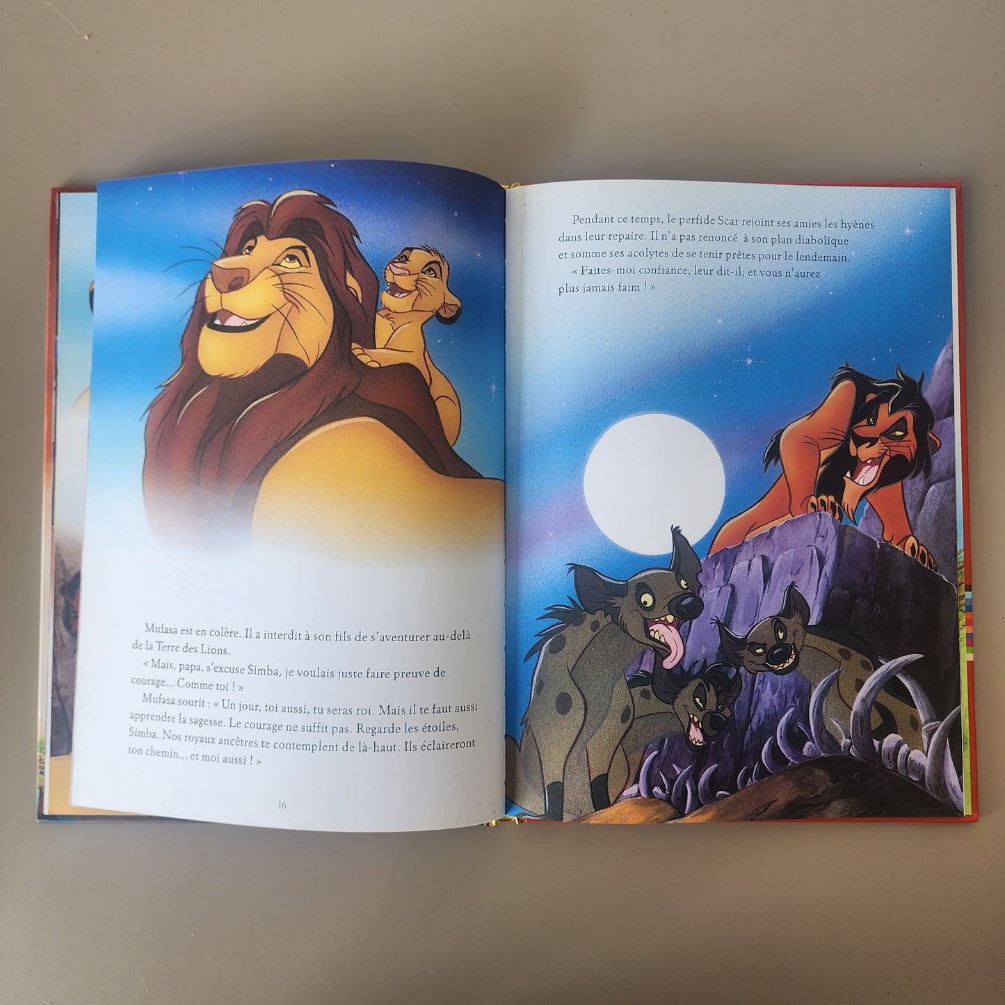 Disney " Le Roi Lion " French Book | Hard Cover | 3+